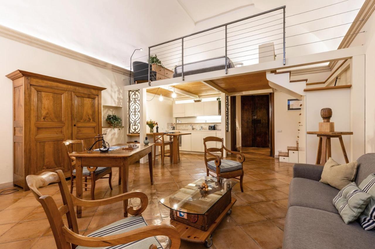 Rome As You Feel - Charming Loft Campitelli In Navona Exterior photo
