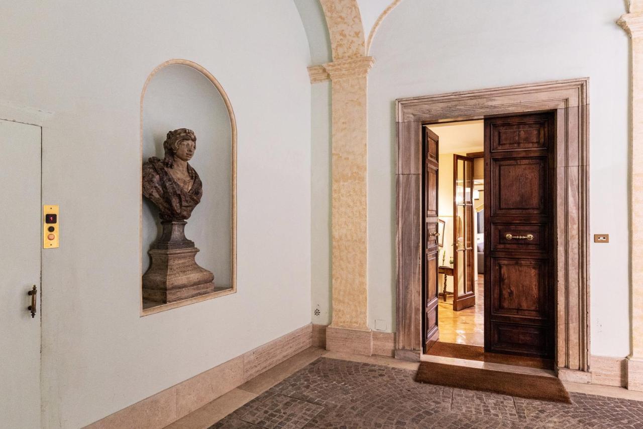 Rome As You Feel - Charming Loft Campitelli In Navona Exterior photo