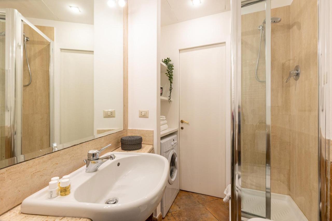 Rome As You Feel - Charming Loft Campitelli In Navona Exterior photo