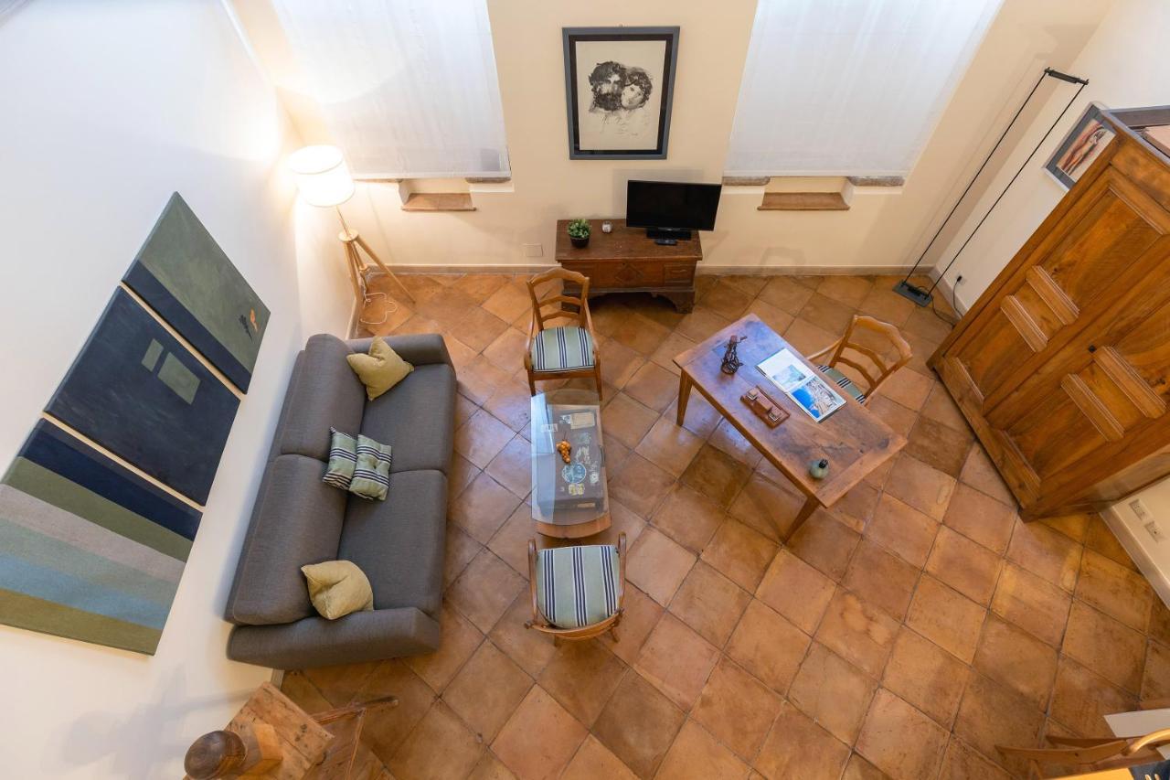 Rome As You Feel - Charming Loft Campitelli In Navona Exterior photo